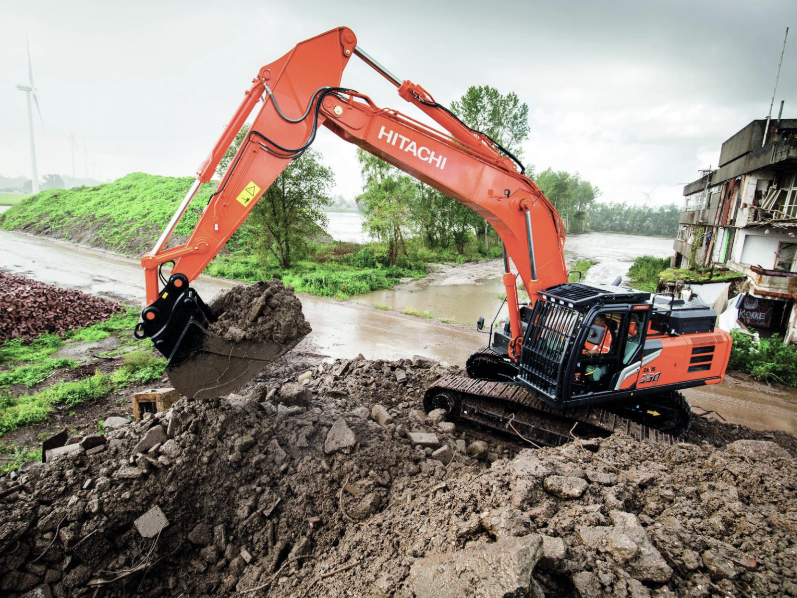 Hitachi ZX350LC-7 Hitachi excavator available from Synergy Hire