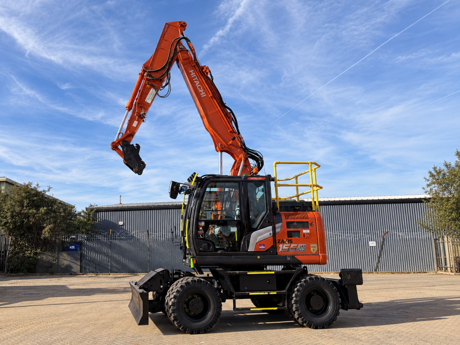 Hitachi ZX155W-7 Hitachi excavator available from Synergy Hire