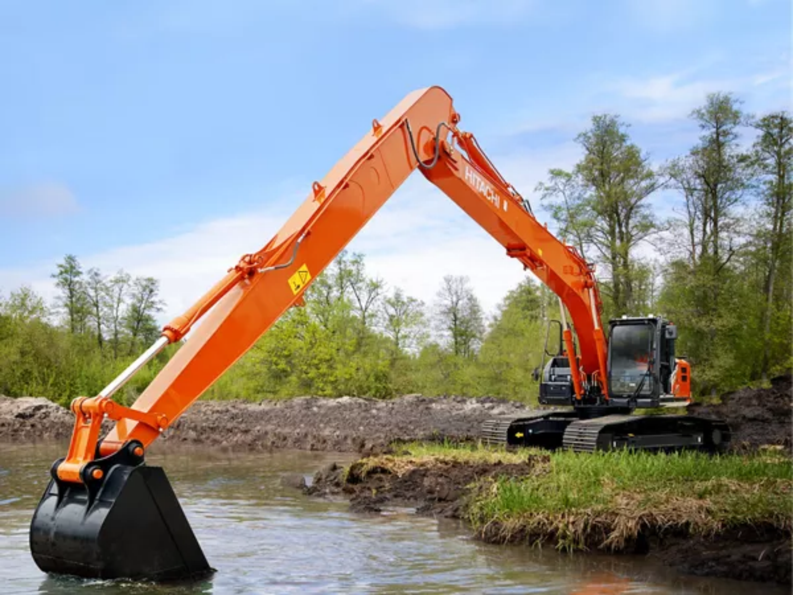 Hitachi ZX210LC-7 Super Long Front Hitachi excavator available from Synergy Hire