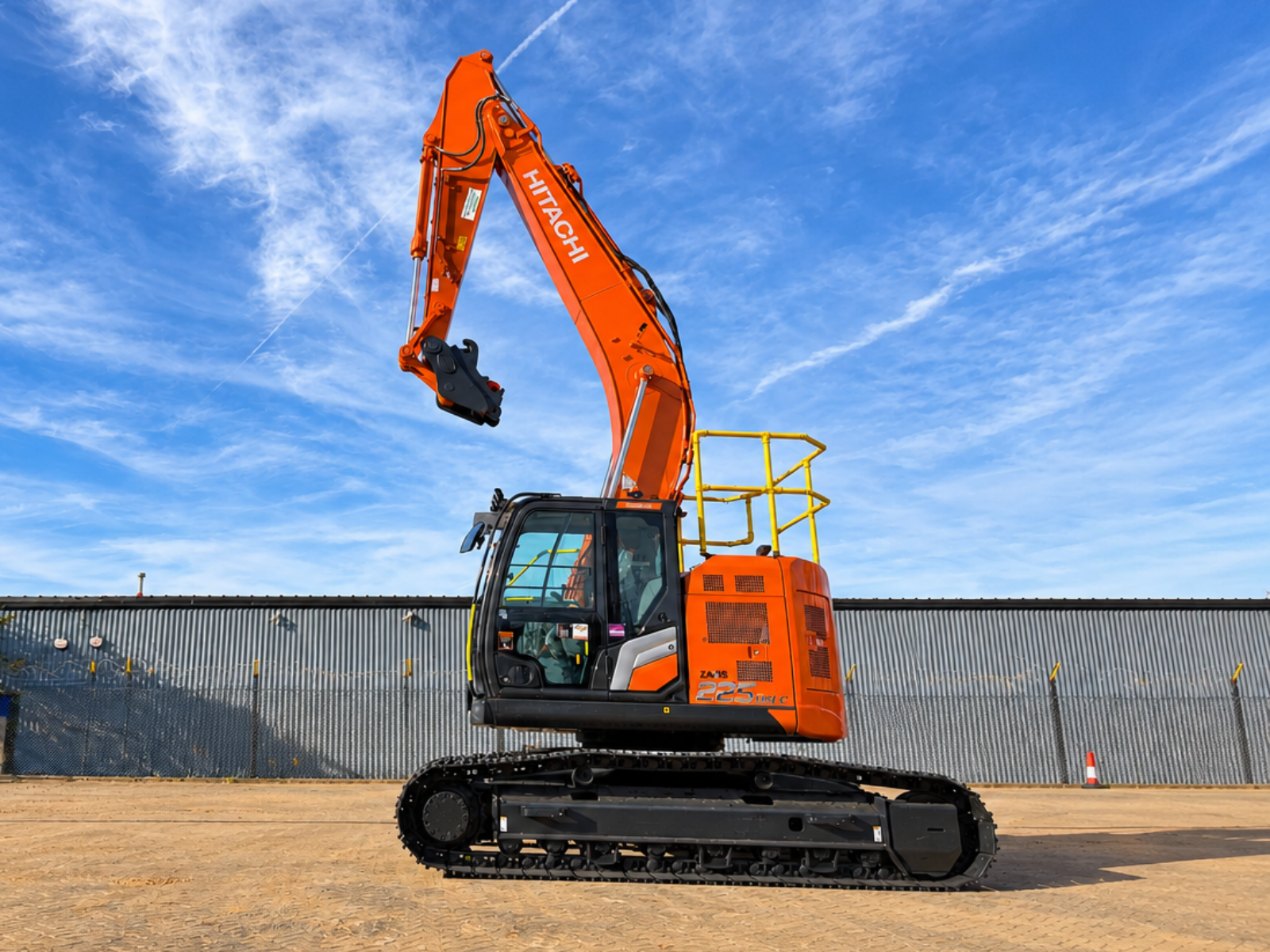 Hitachi ZX225USLC-7 Hitachi excavator available from Synergy Hire